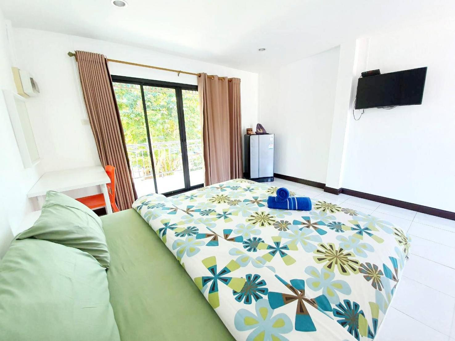 Benjaporn Bungalow Đảo Koh Si Chang Phòng bức ảnh