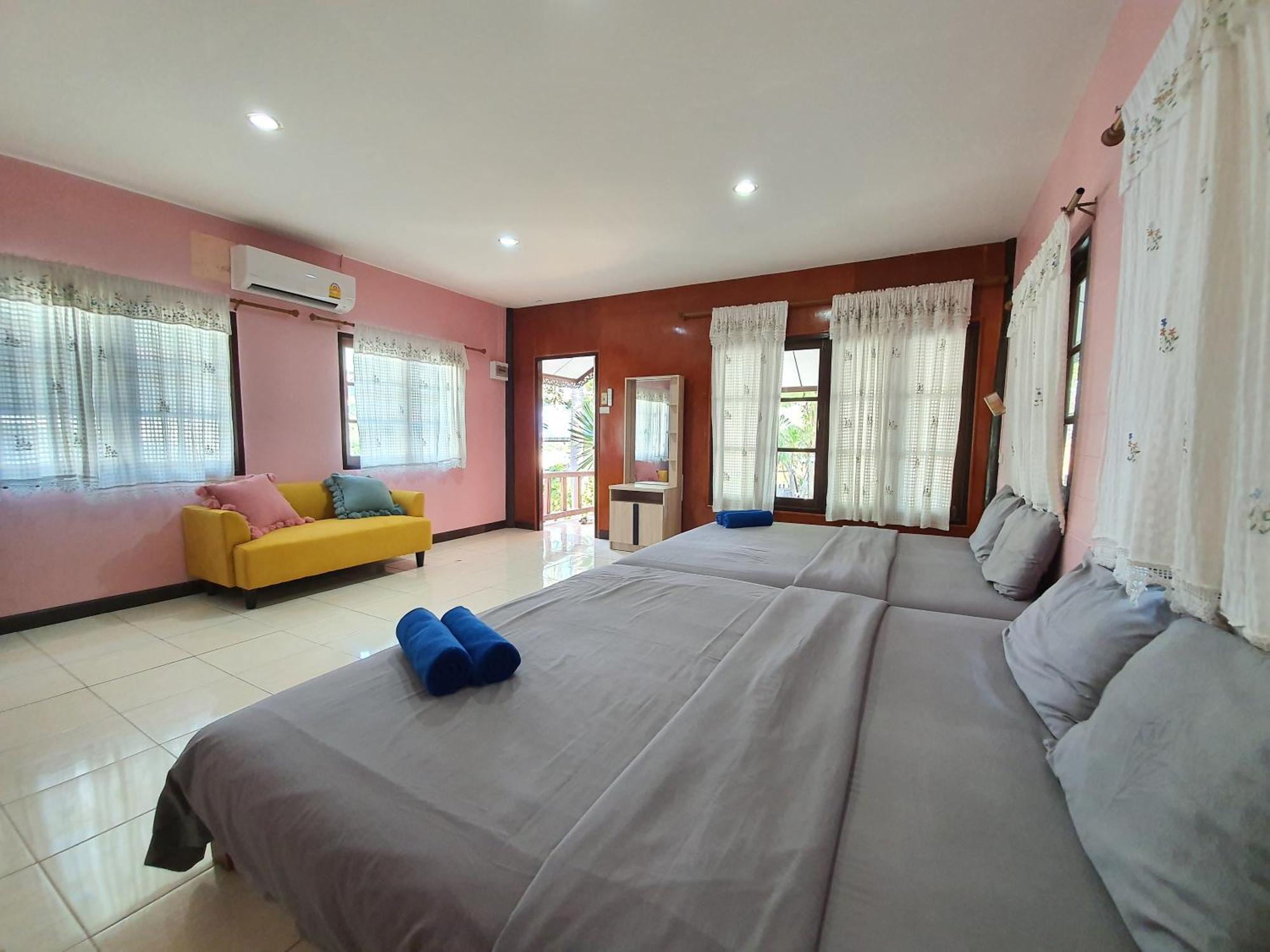 Benjaporn Bungalow Đảo Koh Si Chang Phòng bức ảnh