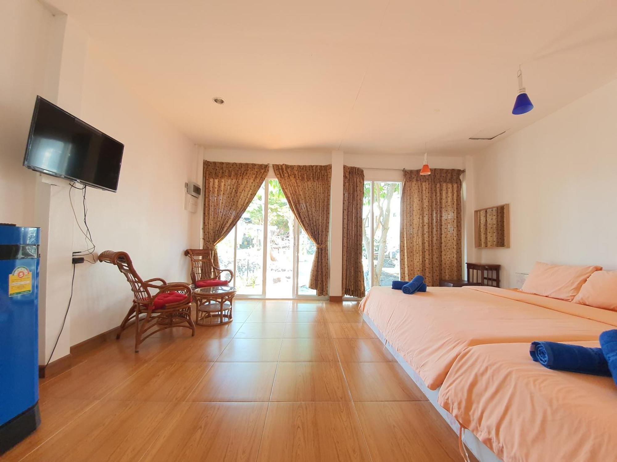 Benjaporn Bungalow Đảo Koh Si Chang Phòng bức ảnh
