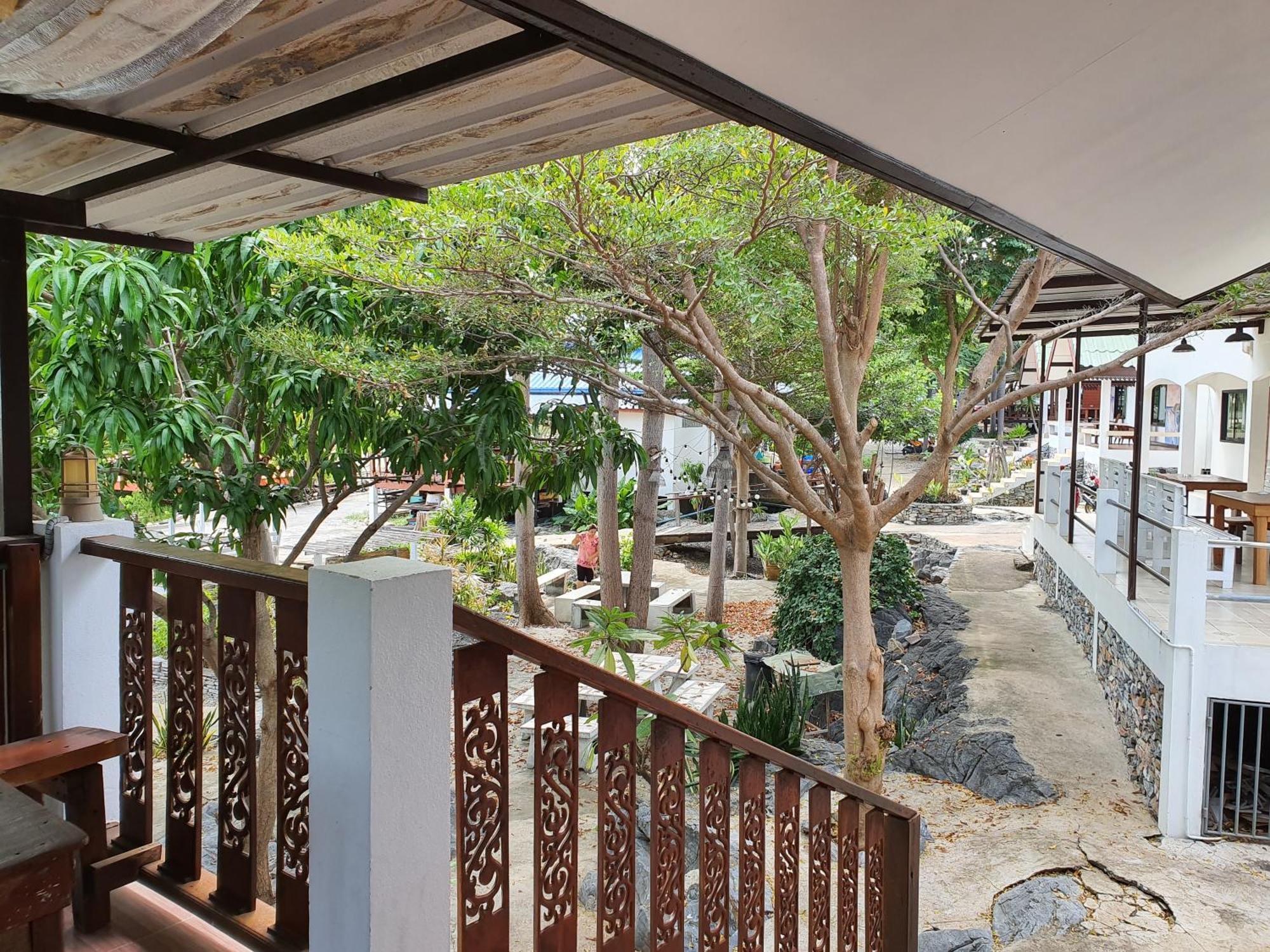 Benjaporn Bungalow Đảo Koh Si Chang Ngoại thất bức ảnh