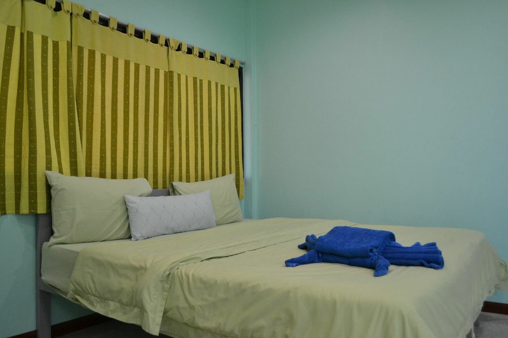 Benjaporn Bungalow Đảo Koh Si Chang Ngoại thất bức ảnh
